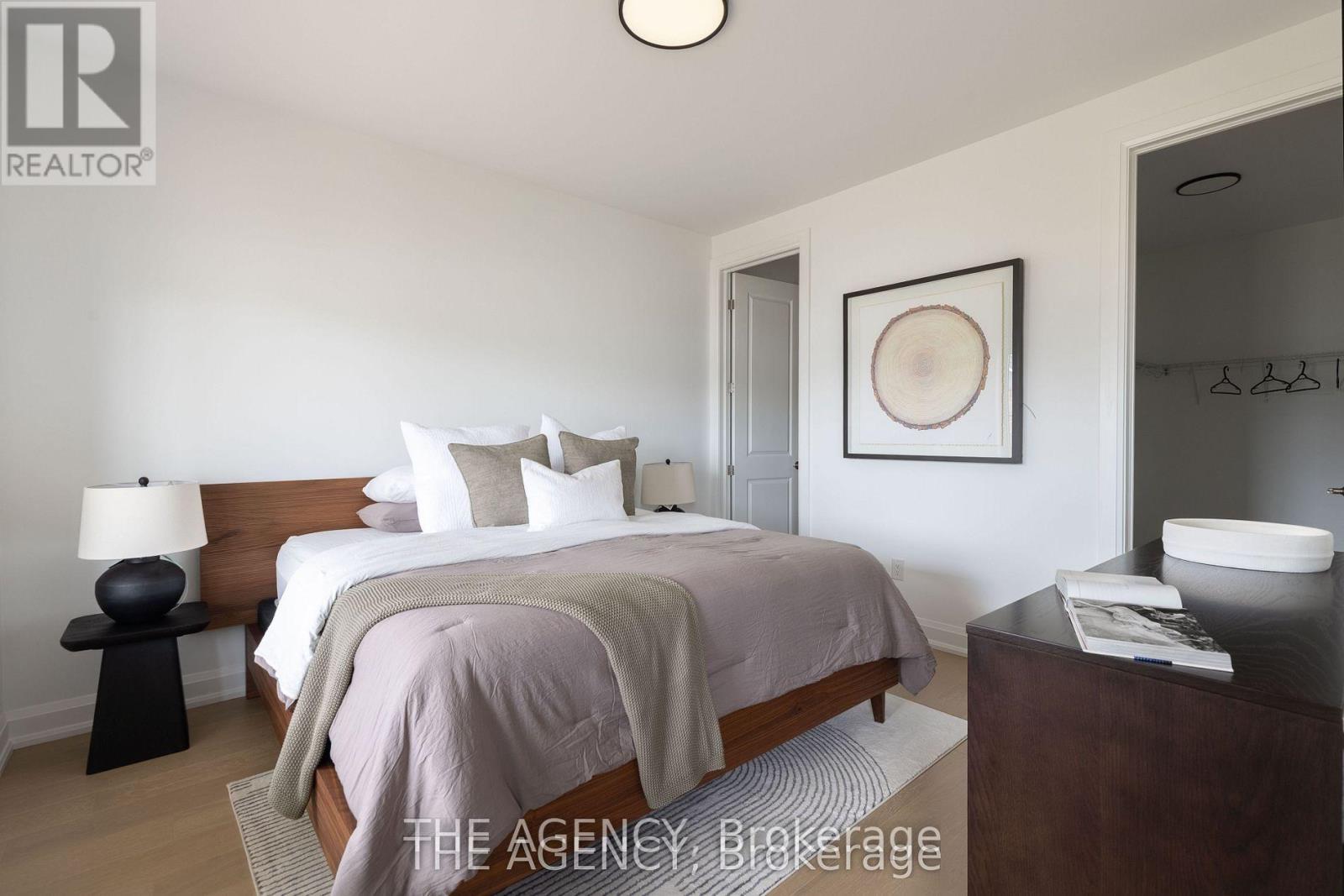 #70D 582 SENECA DRIVE - 4