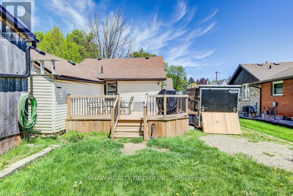 21 MAIN STREET W - 29