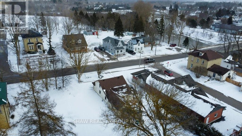 21 MAIN STREET W - 39