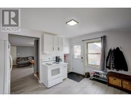 21 Main Street W, Mapleton, ON N0G1P0 Photo 13