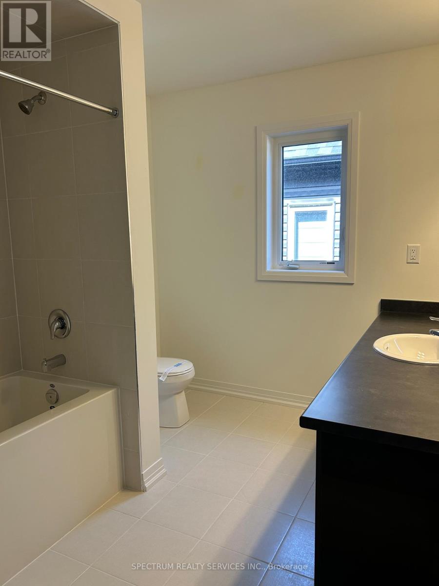 4-bedroom home for sale at 4 SHERRILL AVENUE, Brantford ON · photo 14 of 17