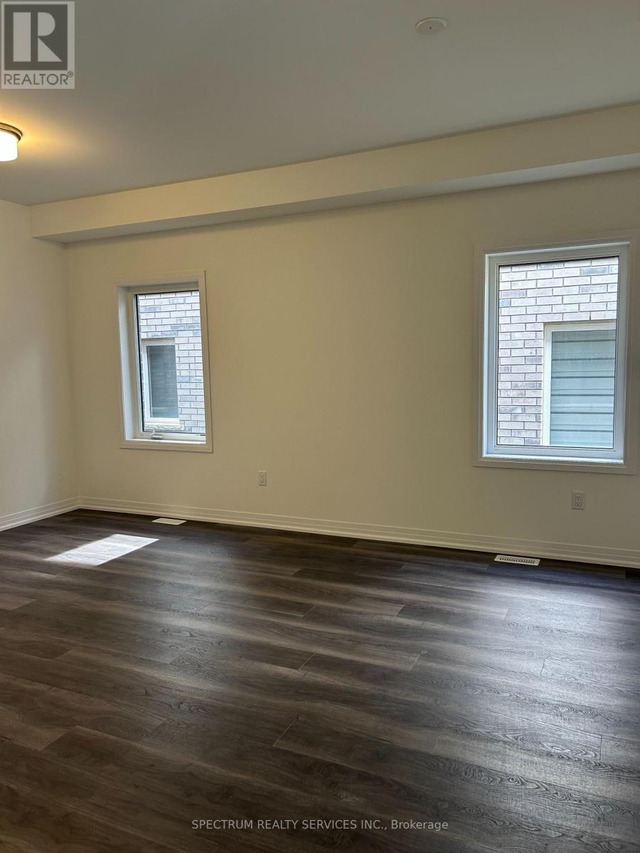 4-bedroom home for sale at 4 SHERRILL AVENUE, Brantford ON · photo 5 of 17