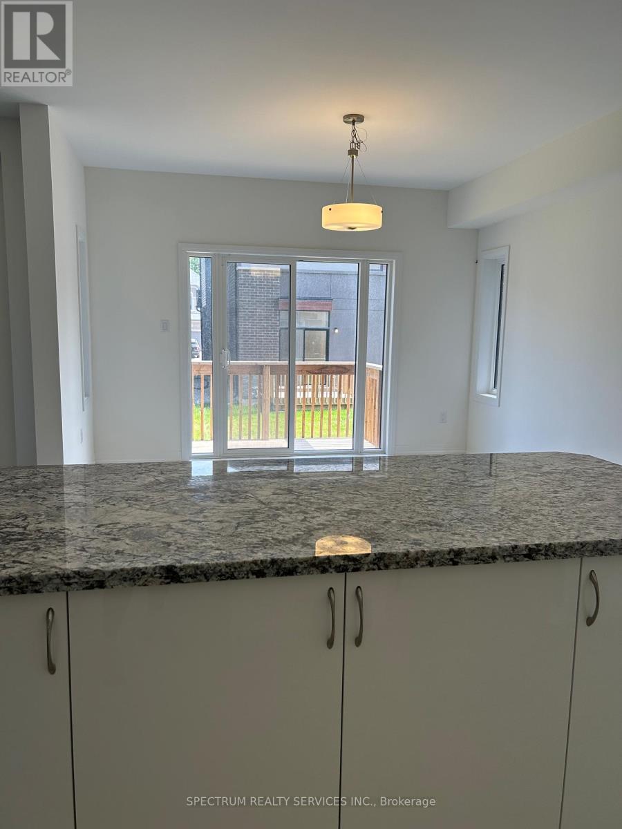 4-bedroom home for sale at 4 SHERRILL AVENUE, Brantford ON · photo 9 of 17