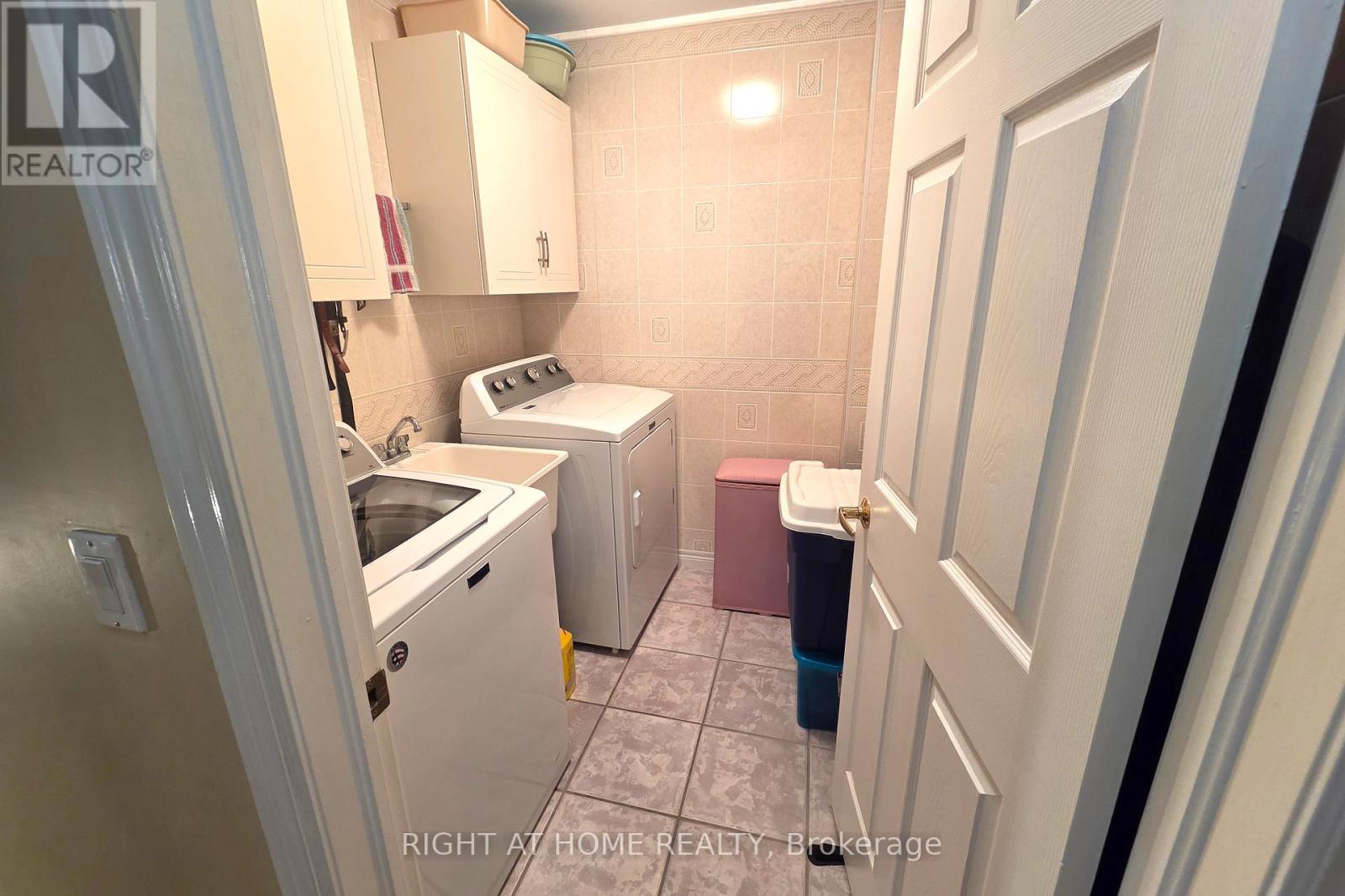 174 RIVERWALK PLACE - 20