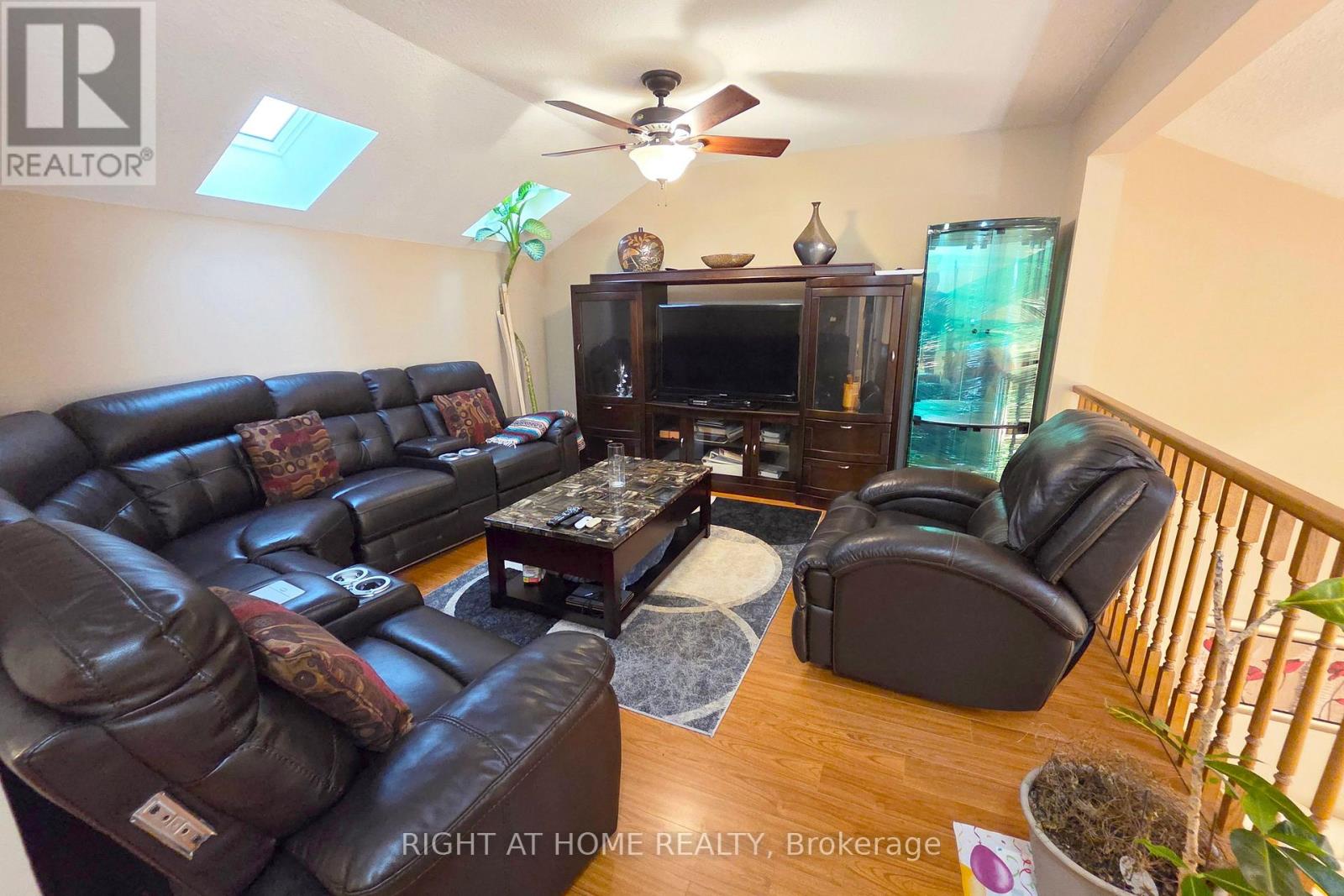 174 RIVERWALK PLACE - 25