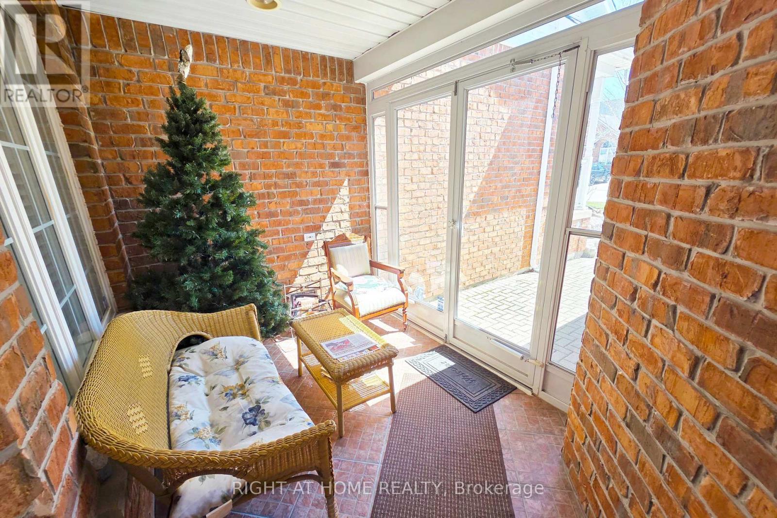 174 RIVERWALK PLACE - 4