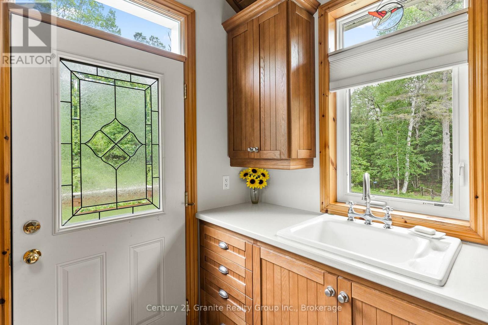 1003 PONTIAC DRIVE - 17
