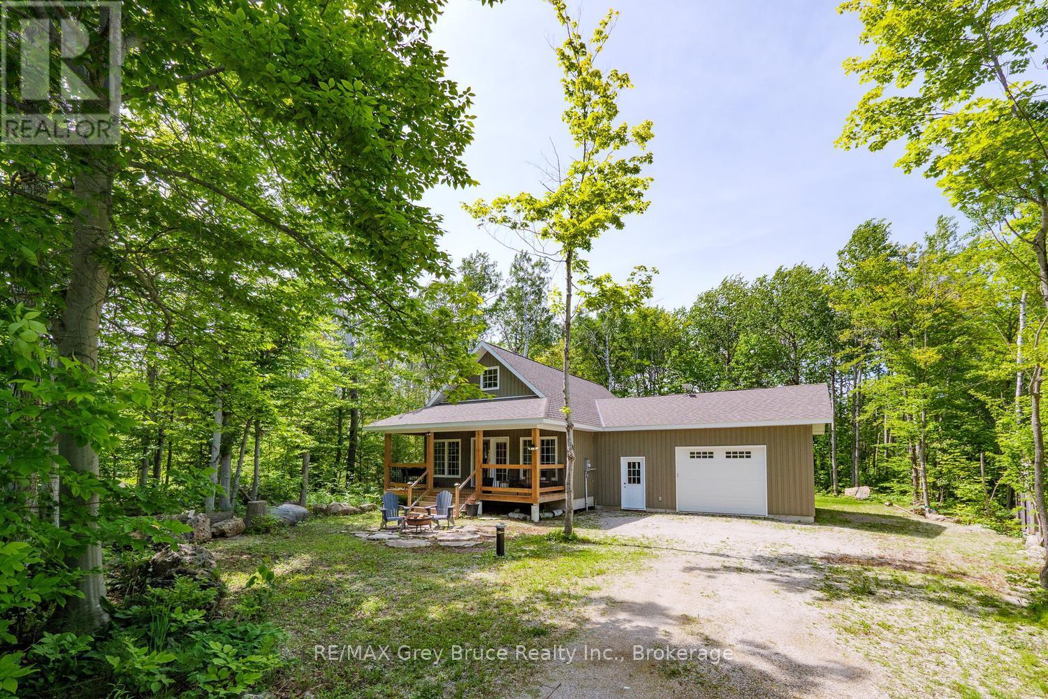 73 MAPLE DRIVE - 41