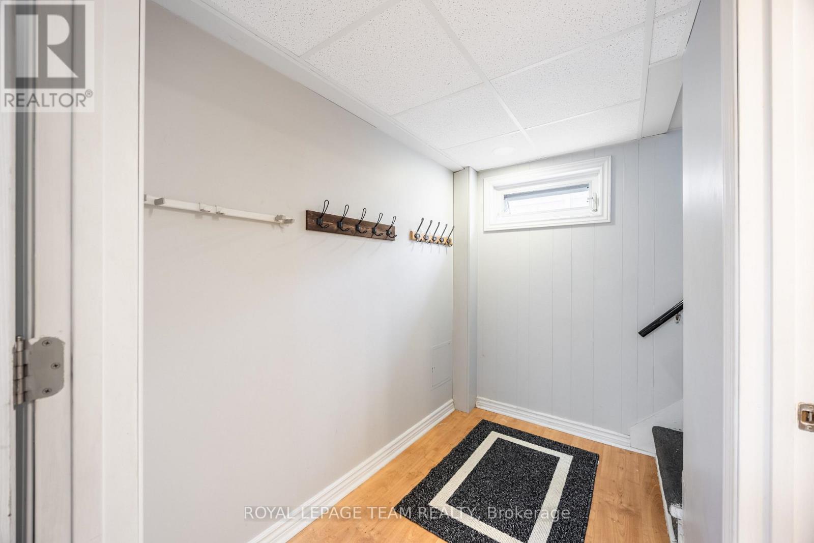 5 Bed, 2 Bath House for Sale in Ottawa – 1293 WOODSIDE DRIVE, Ottawa – MLS# X13467200 - Image 25