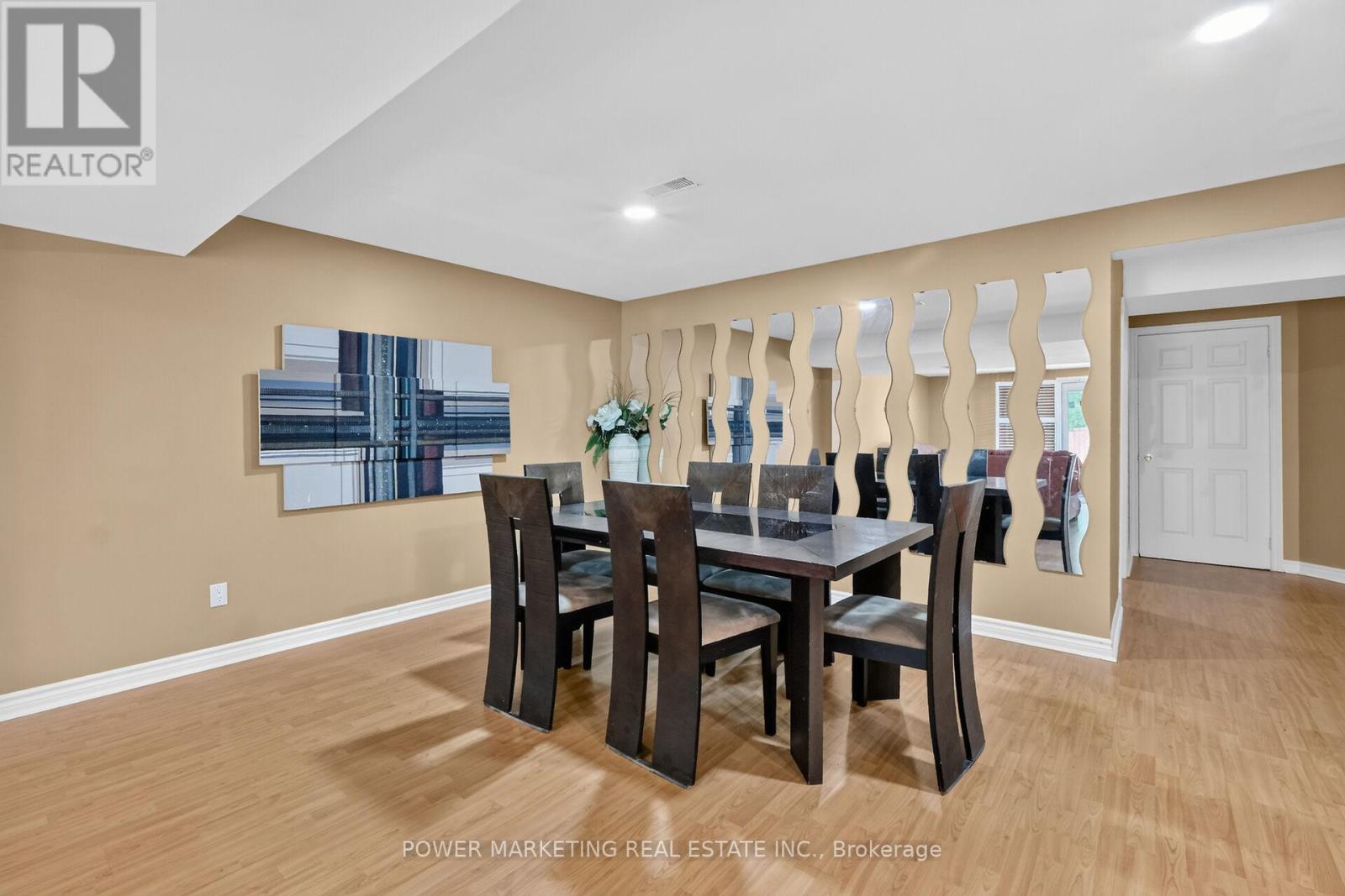 2165 BLUE WILLOW CRESCENT - 38