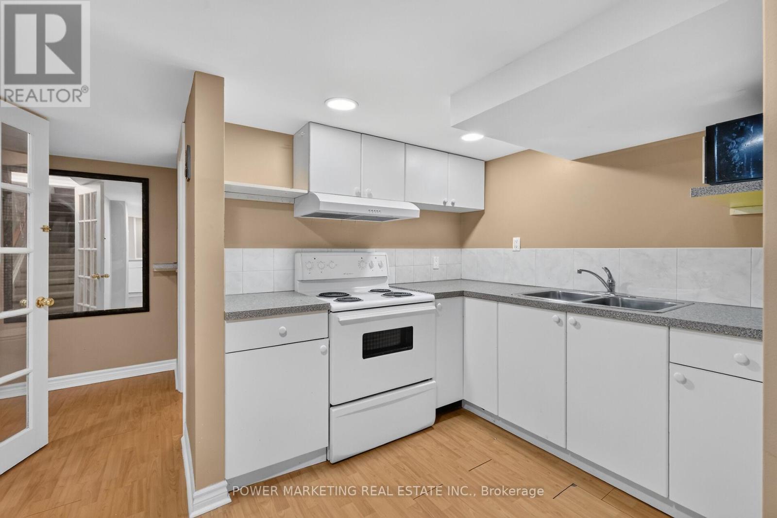 2165 BLUE WILLOW CRESCENT - 40
