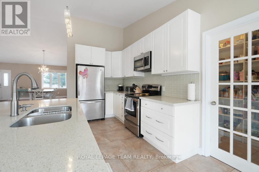 986 SOUTH GOWER DRIVE - 14