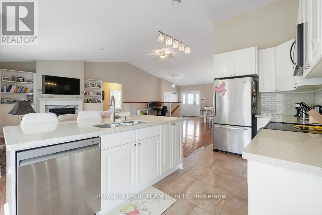 986 SOUTH GOWER DRIVE - 15