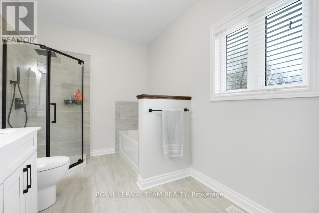 986 SOUTH GOWER DRIVE - 23
