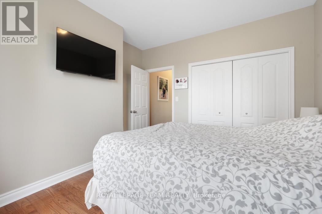 986 SOUTH GOWER DRIVE - 25