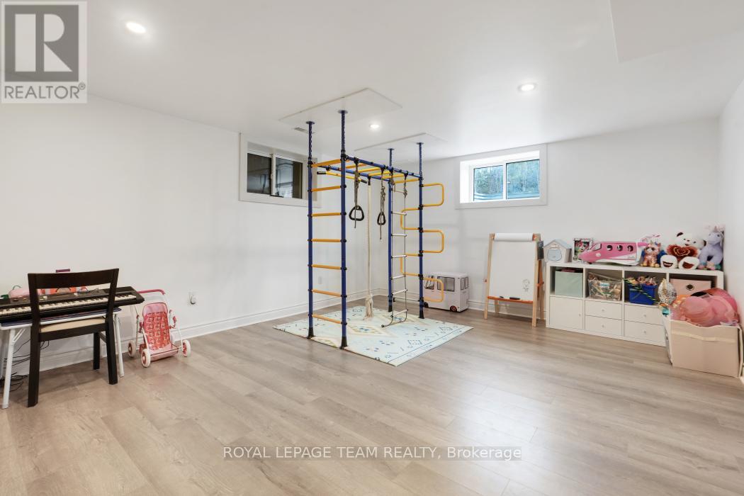986 SOUTH GOWER DRIVE - 30