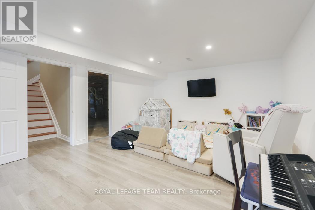 986 SOUTH GOWER DRIVE - 31