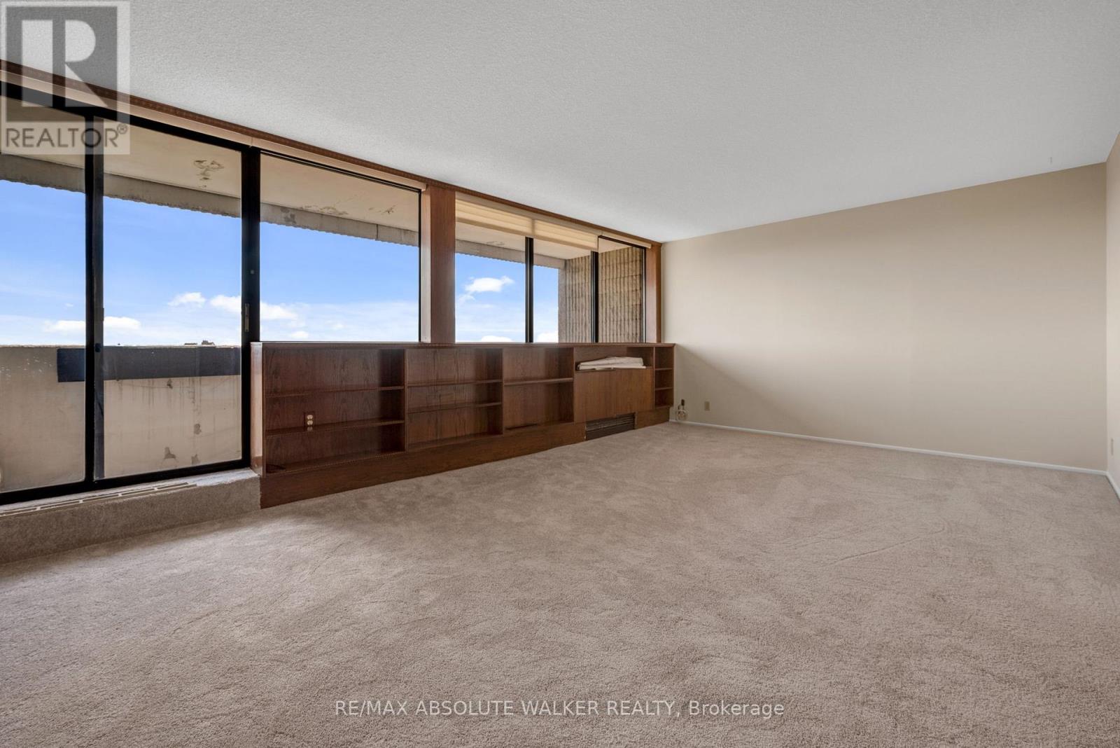 #2003 1285 CAHILL DRIVE - 11
