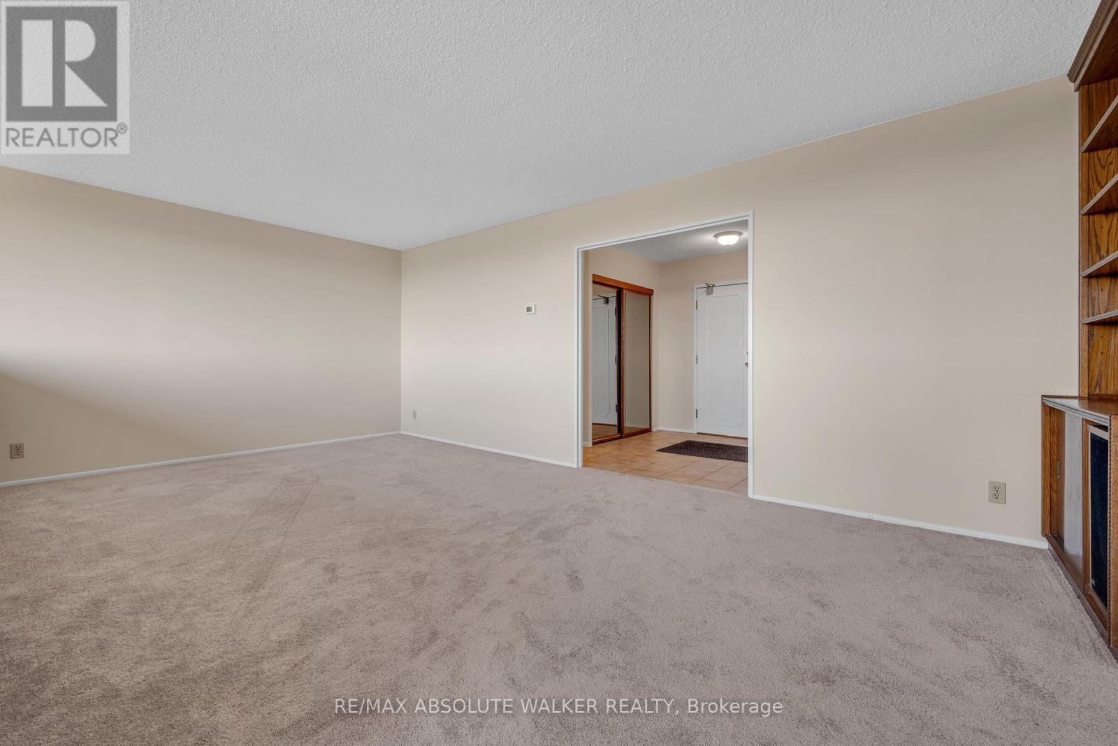 #2003 1285 CAHILL DRIVE - 12