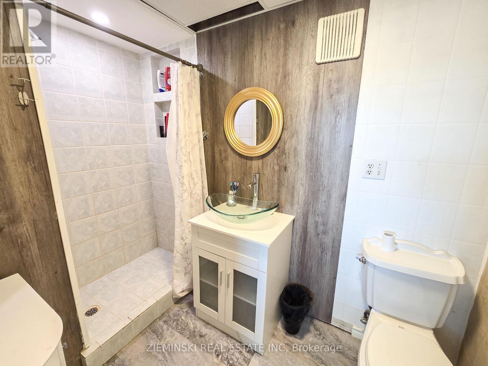 554 JAMES STREET - 10