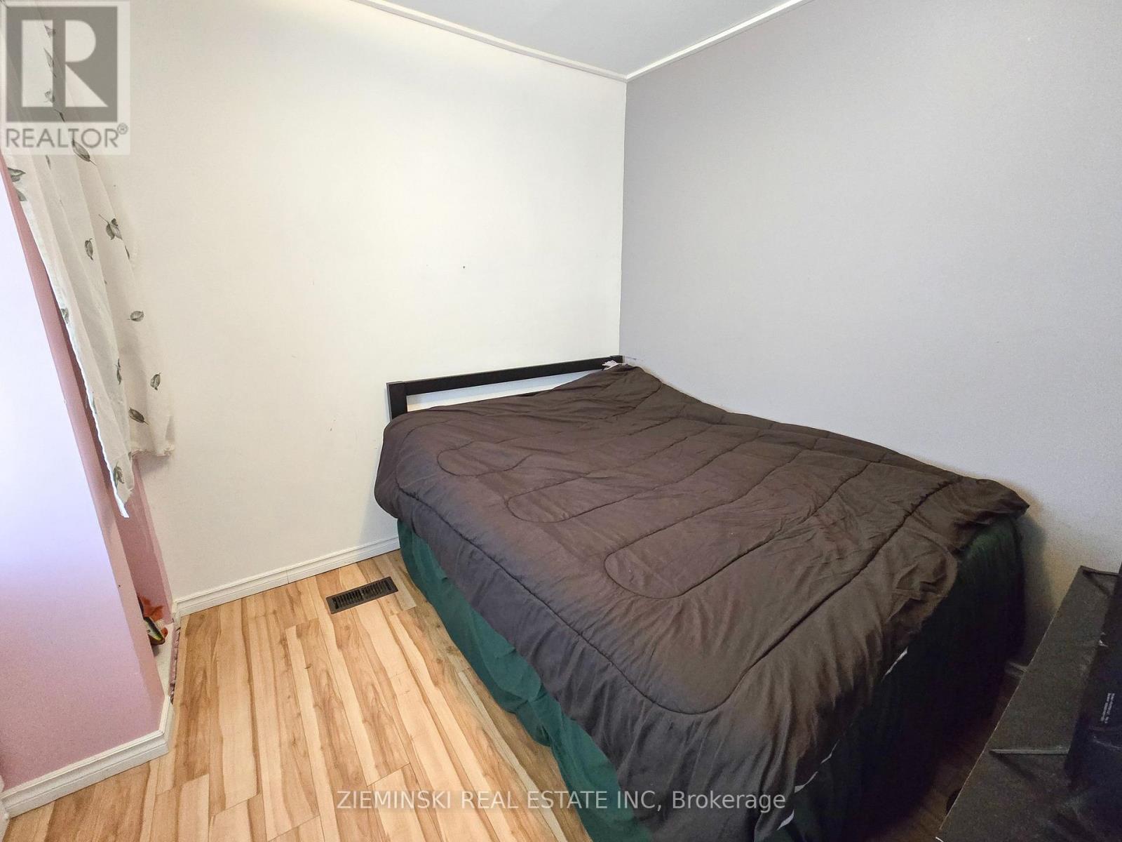 554 JAMES STREET - 6