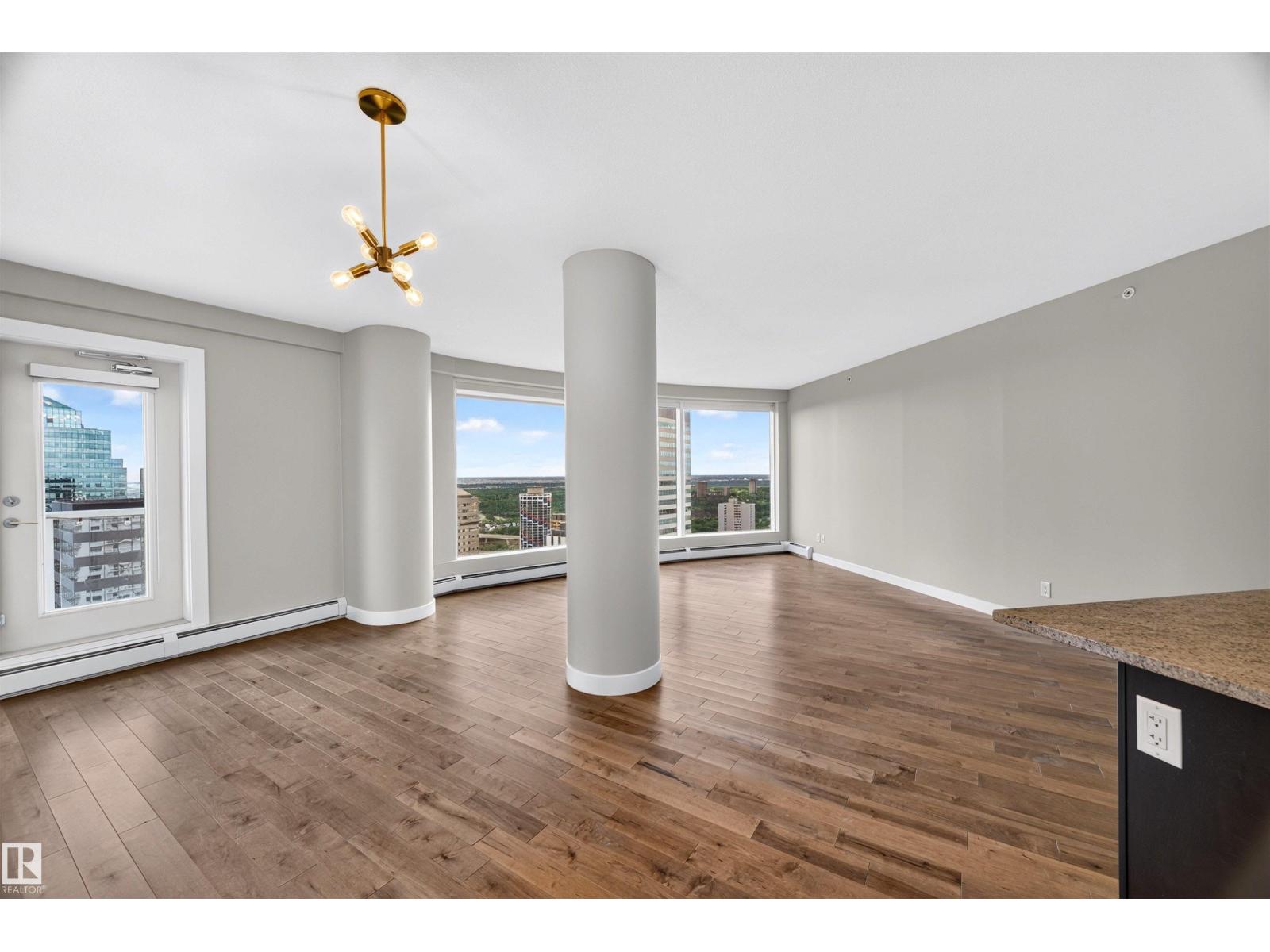 #2902 10152 104 ST NW - 10