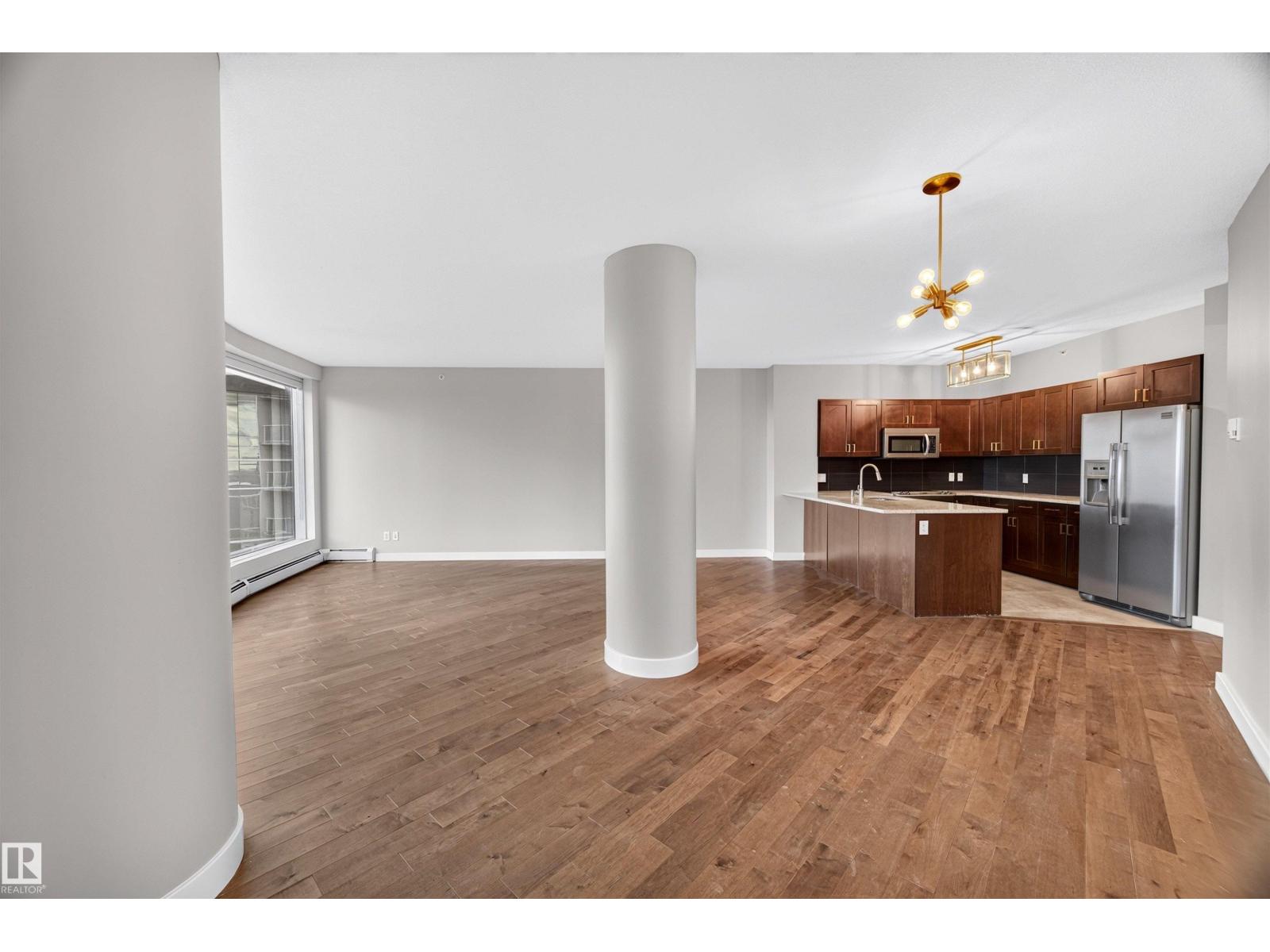 #2902 10152 104 ST NW - 18