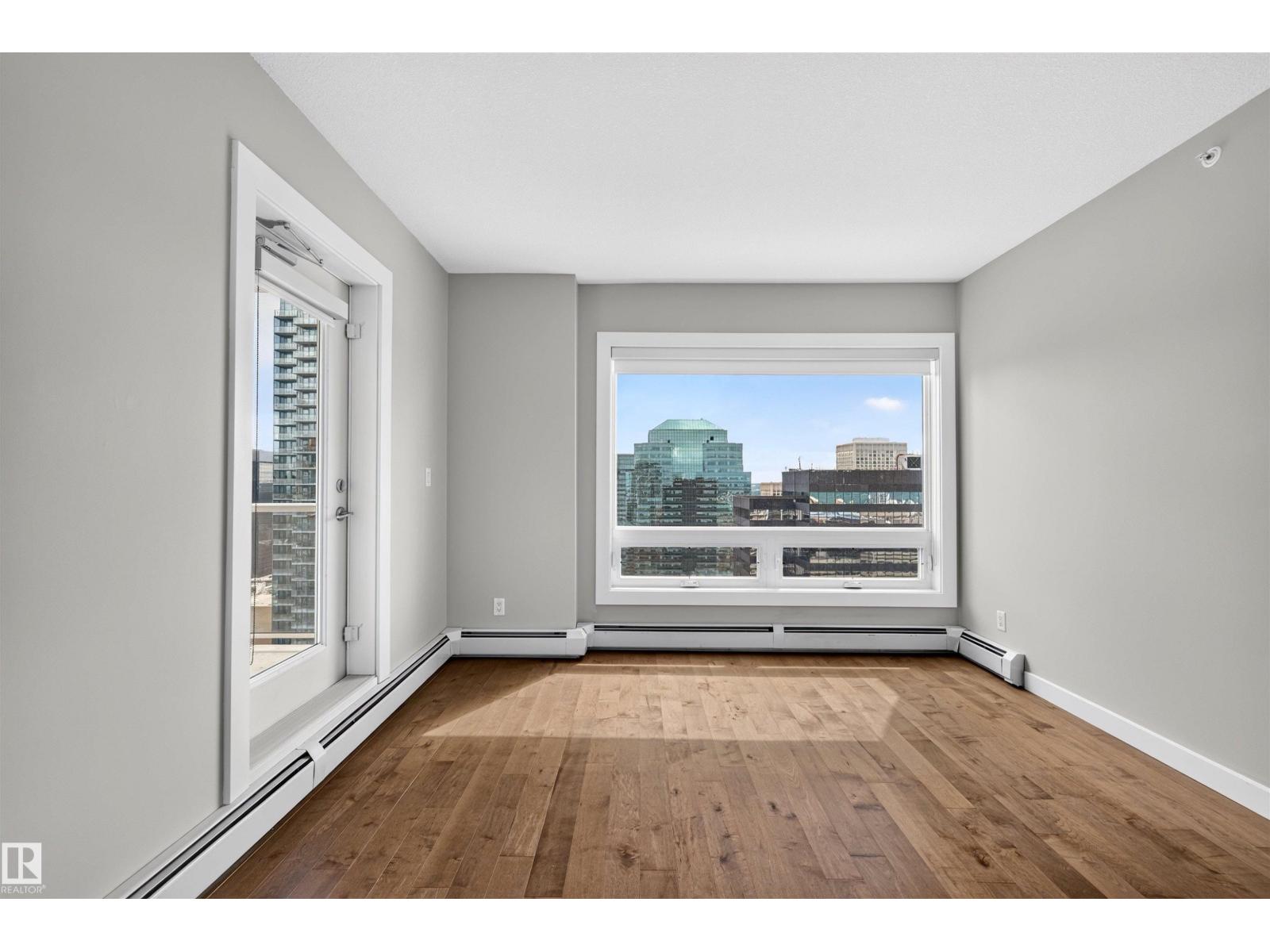 #2902 10152 104 ST NW - 21
