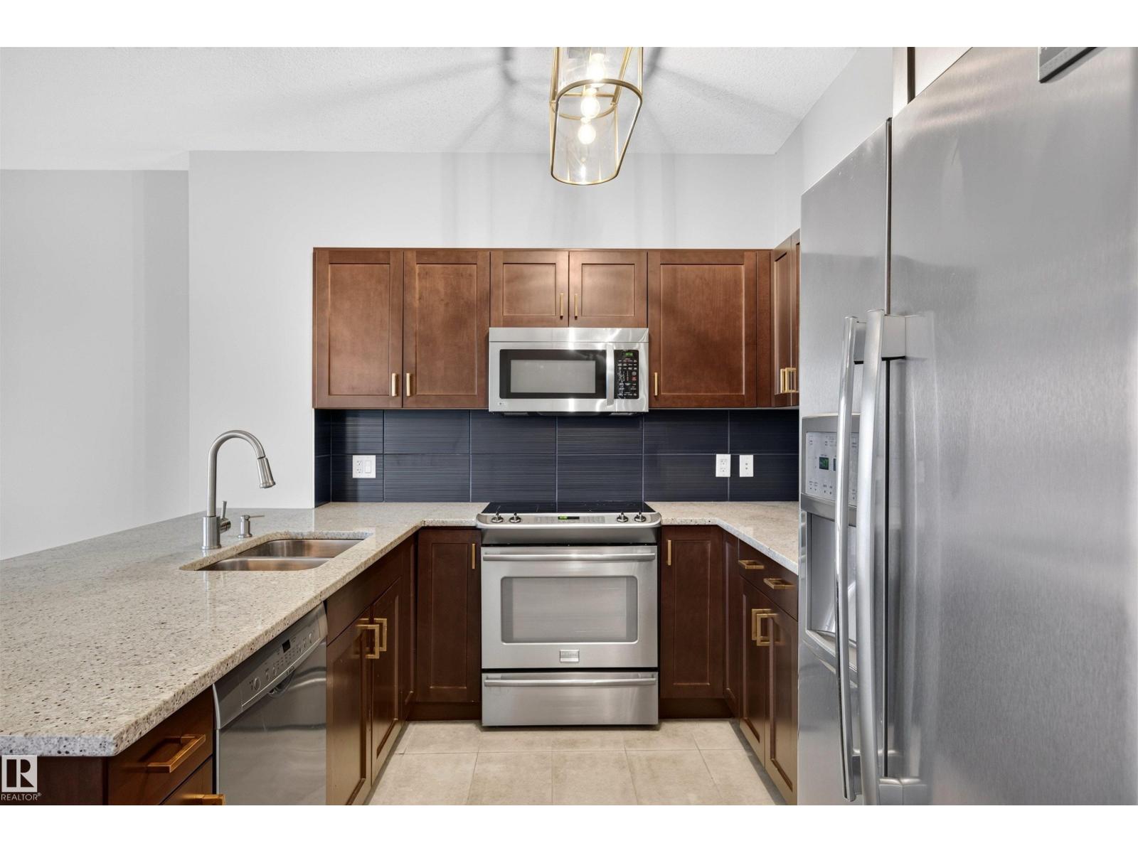 #2902 10152 104 ST NW - 8