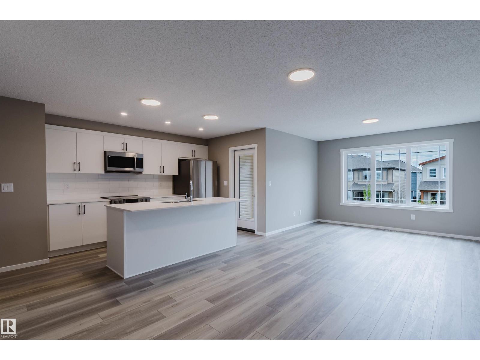 20418 15A AV NW — photo 7