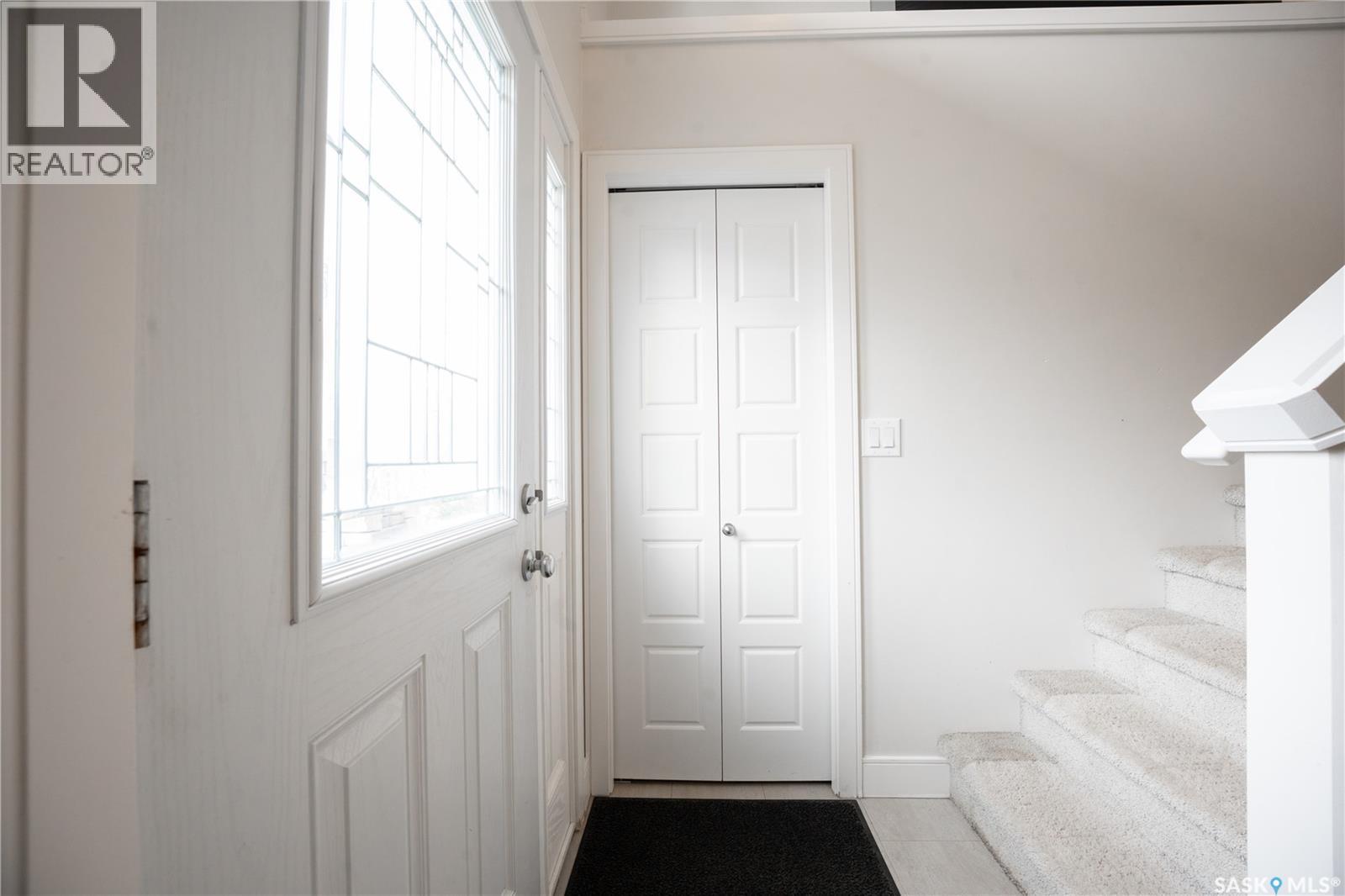 646 Kolynchuk COURT - 3