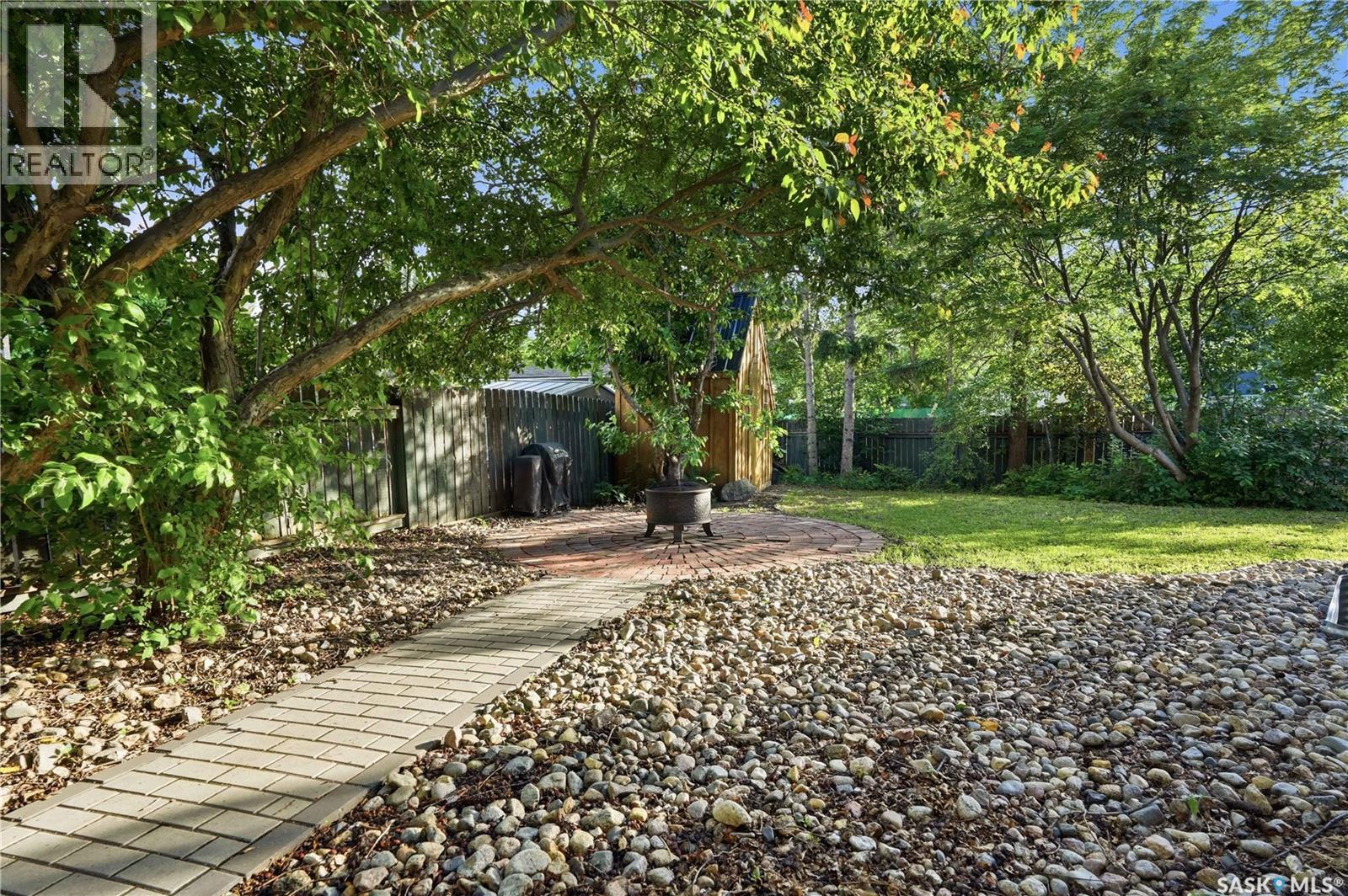 1122 Bayda CRESCENT - 55