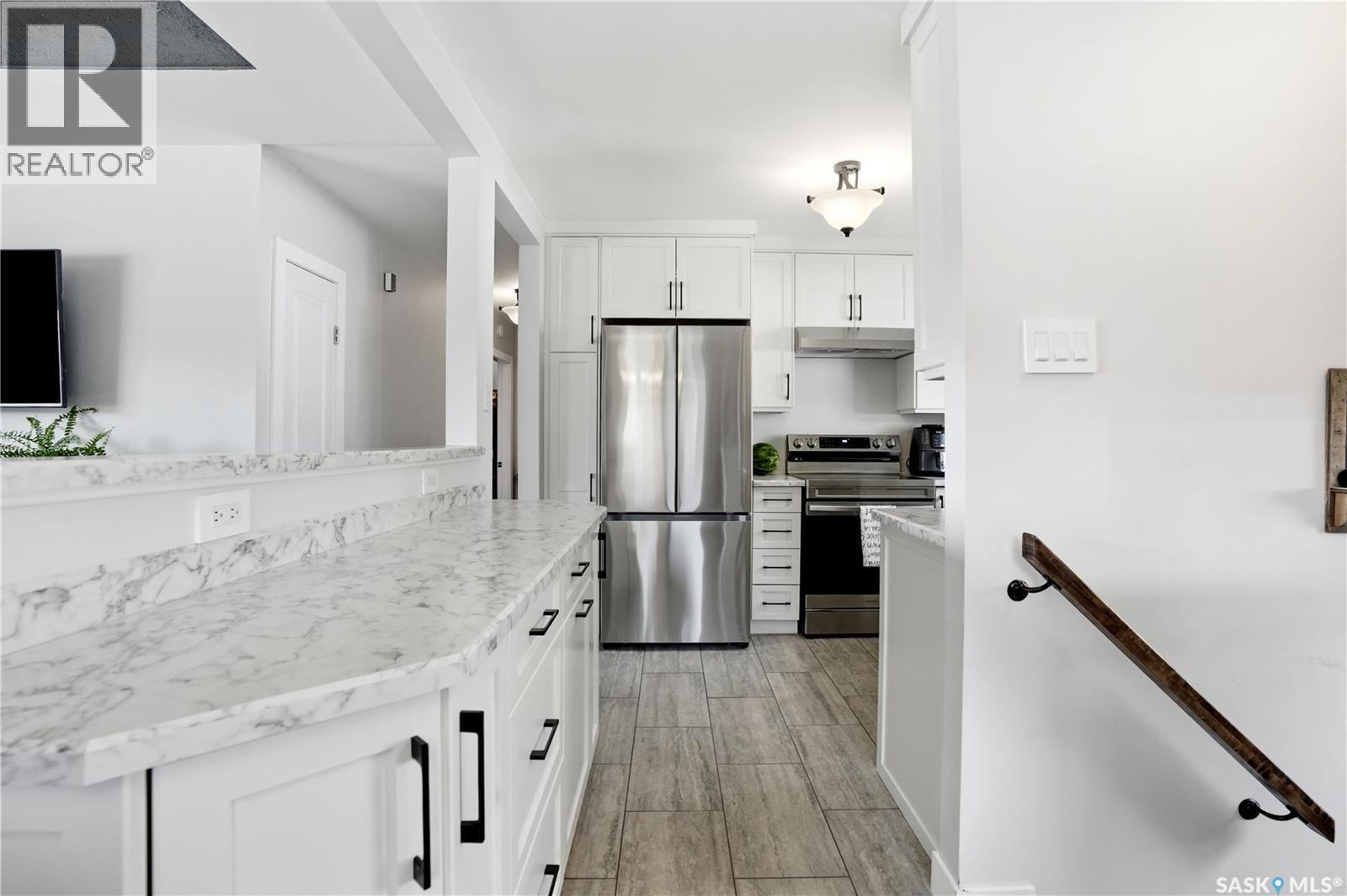 1145 Simpson AVENUE — photo 10