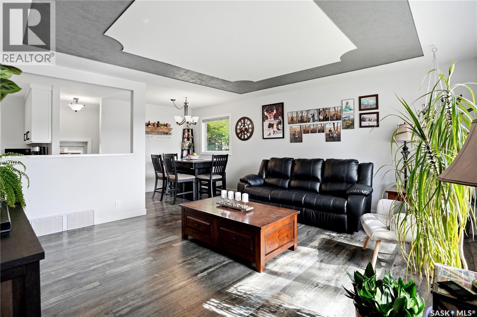 1145 Simpson AVENUE - photo 4