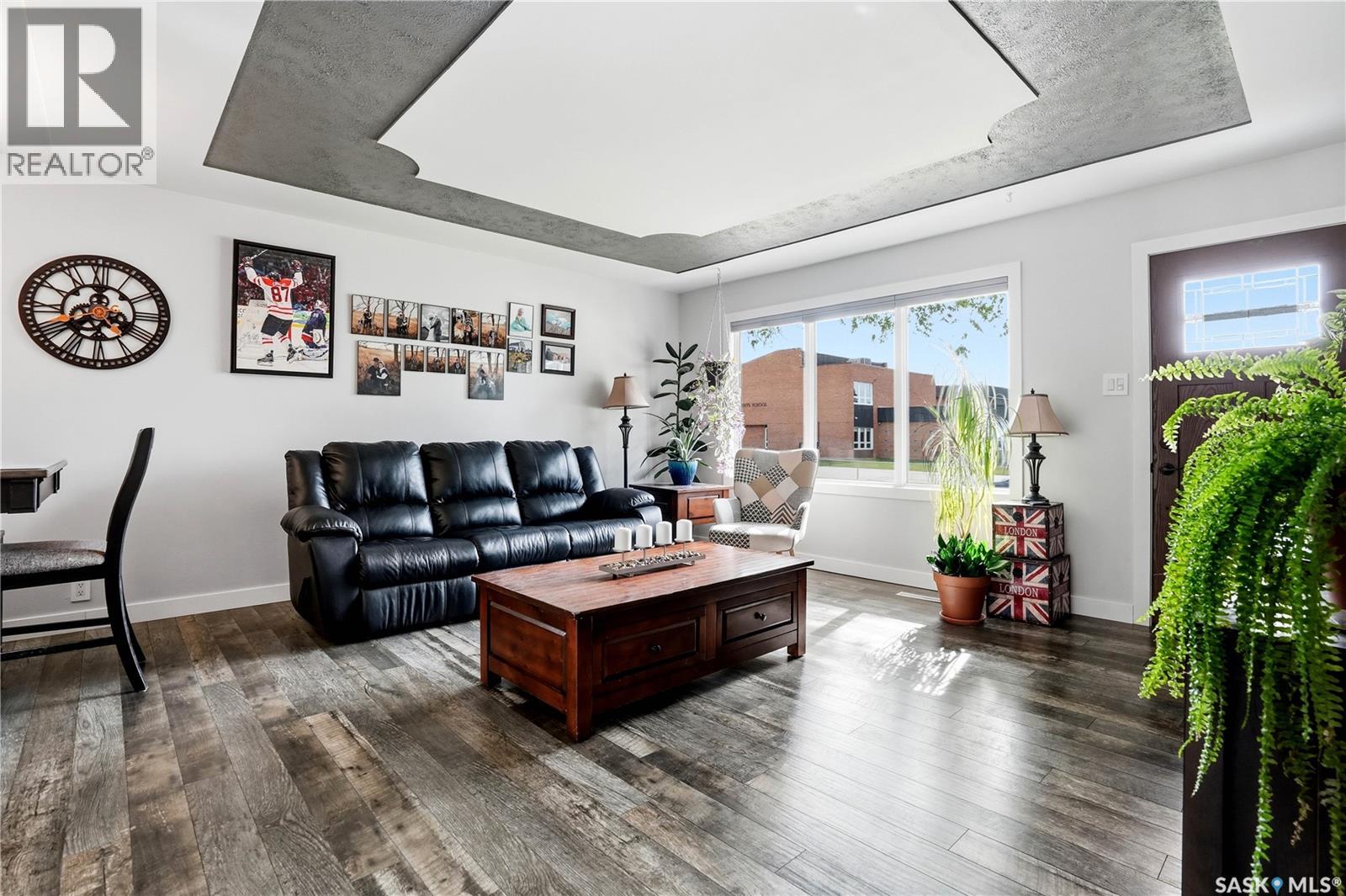 1145 Simpson AVENUE - photo 5