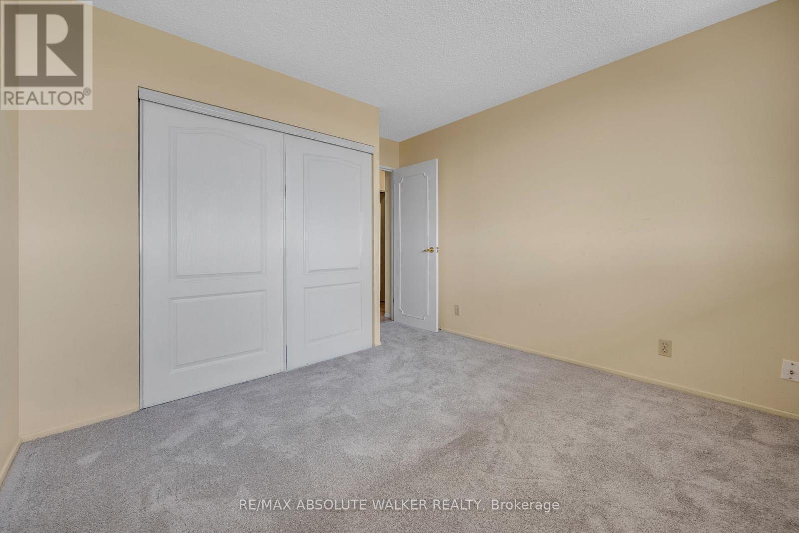 #2003 1285 CAHILL DRIVE - 34