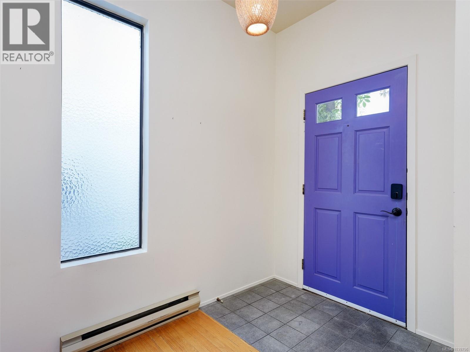 1607 Rebecca St - 4