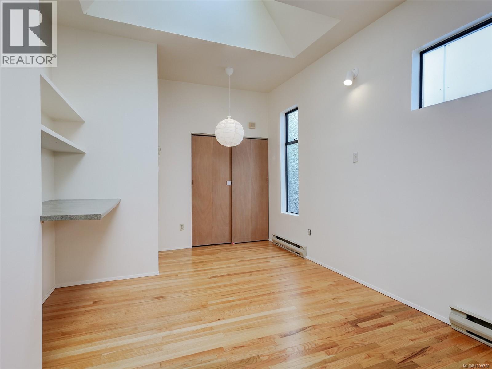 1607 Rebecca St - 22