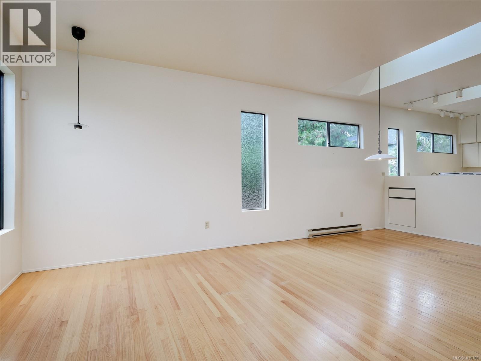 1607 Rebecca St - 13