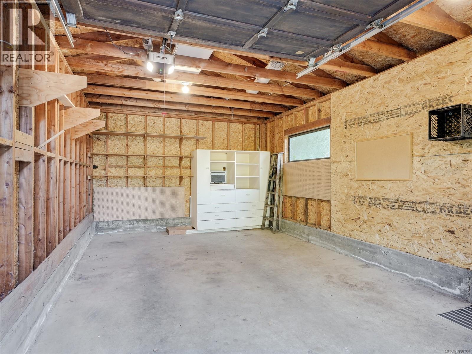 1607 Rebecca St - 36