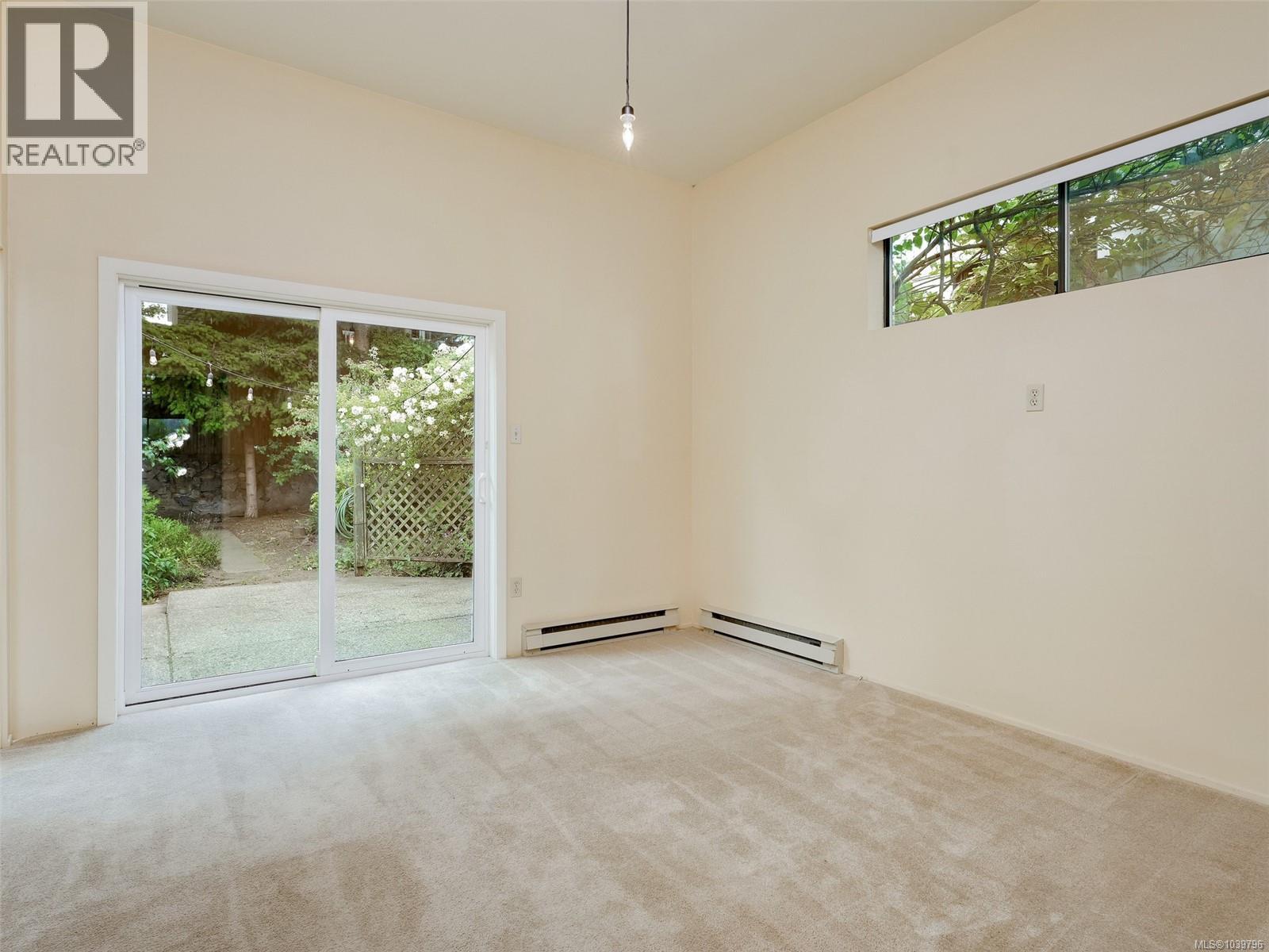 1607 Rebecca St - 18