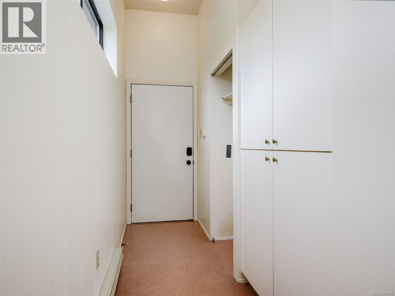 1607 Rebecca St - 25