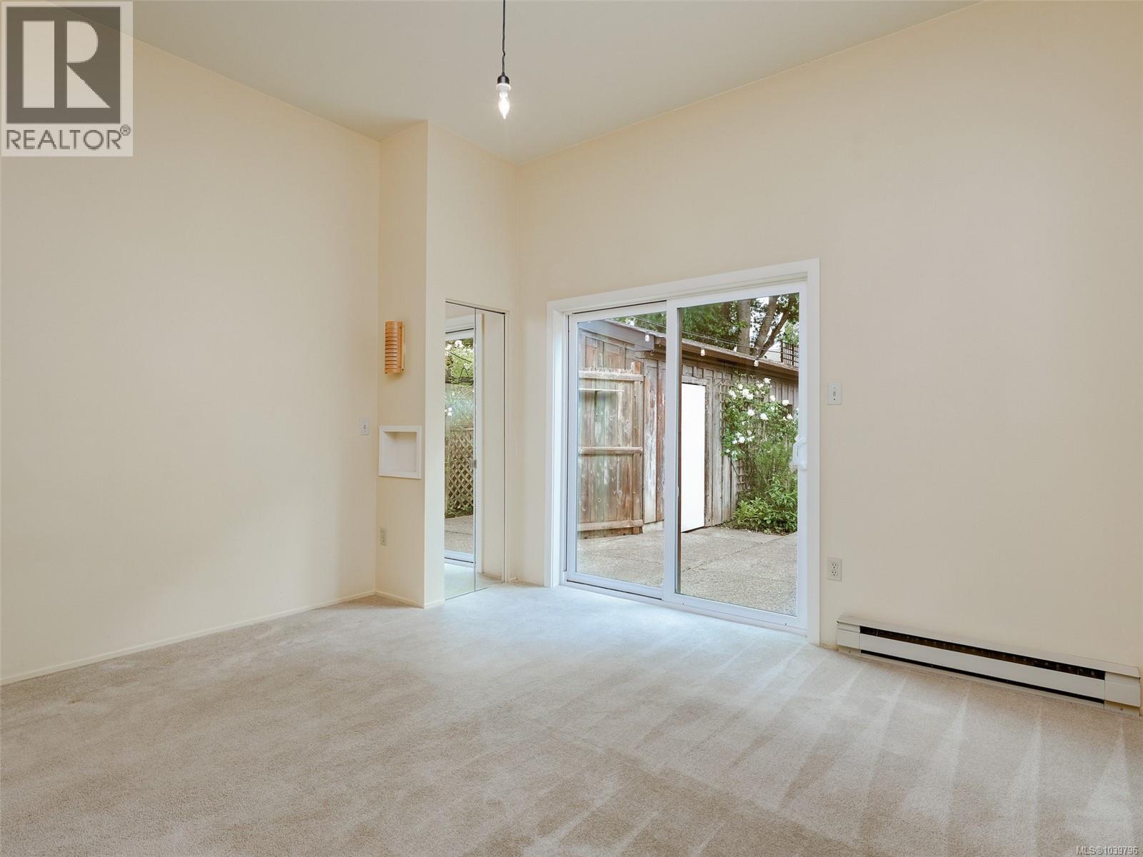 1607 Rebecca St - 20