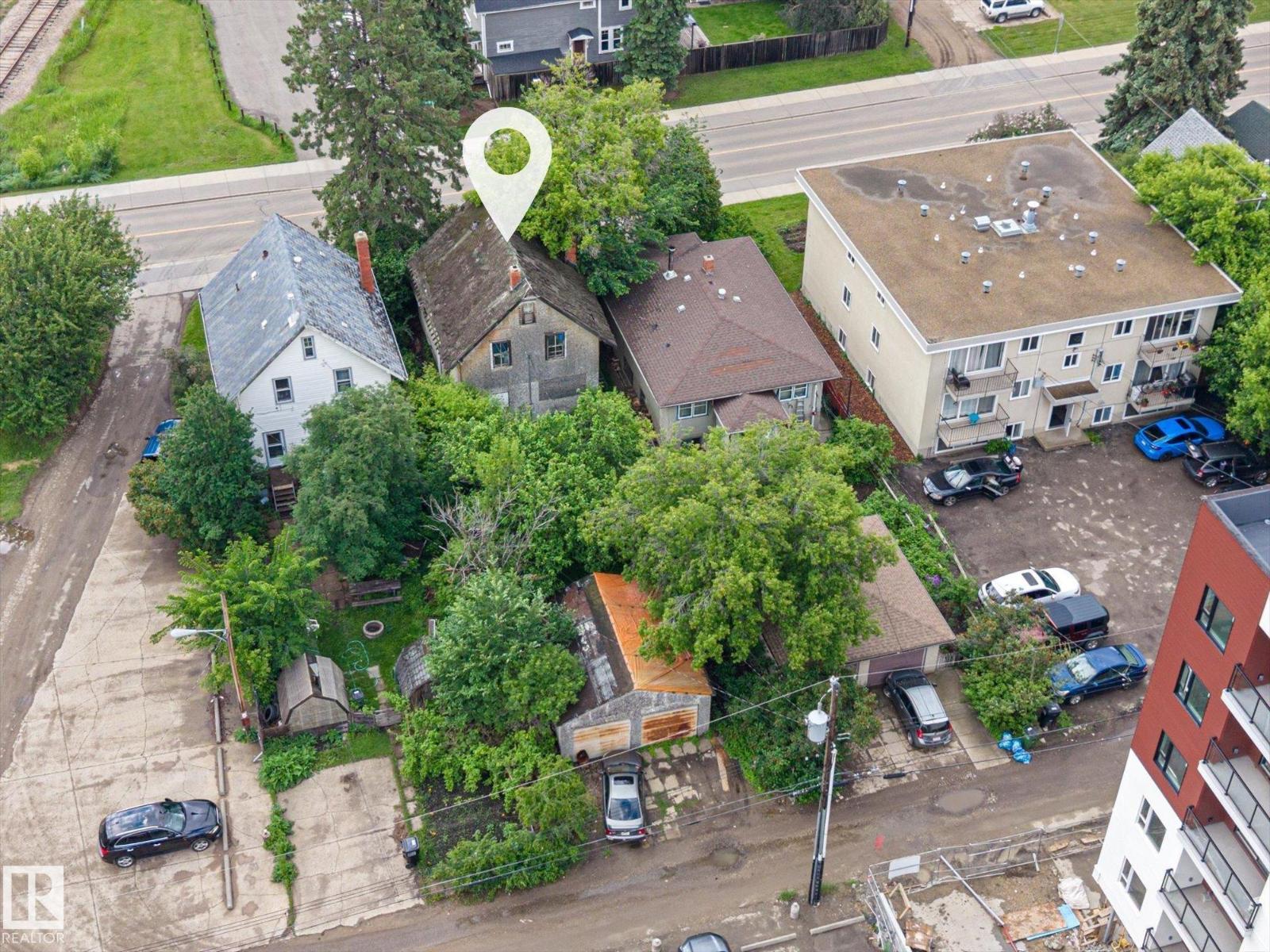8526 106 ST NW - photo 2