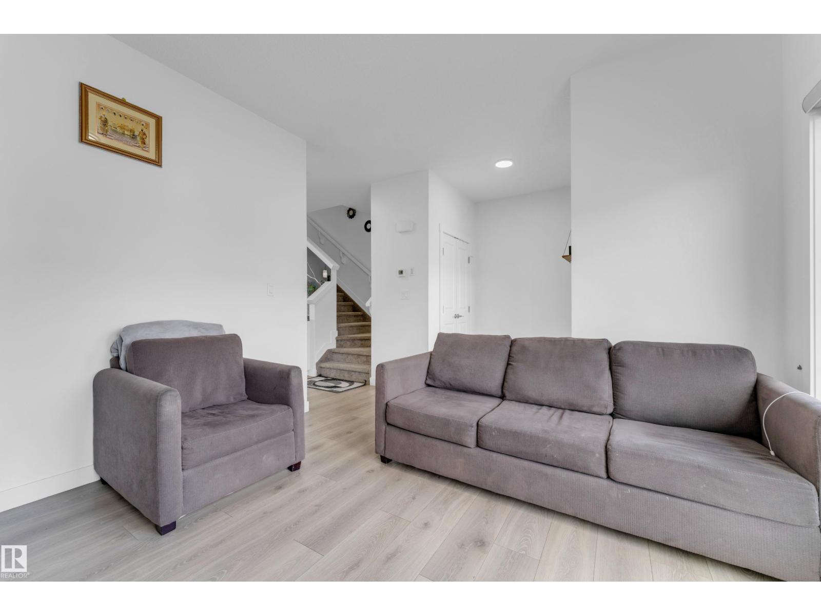 432 29 ST SW — photo 7
