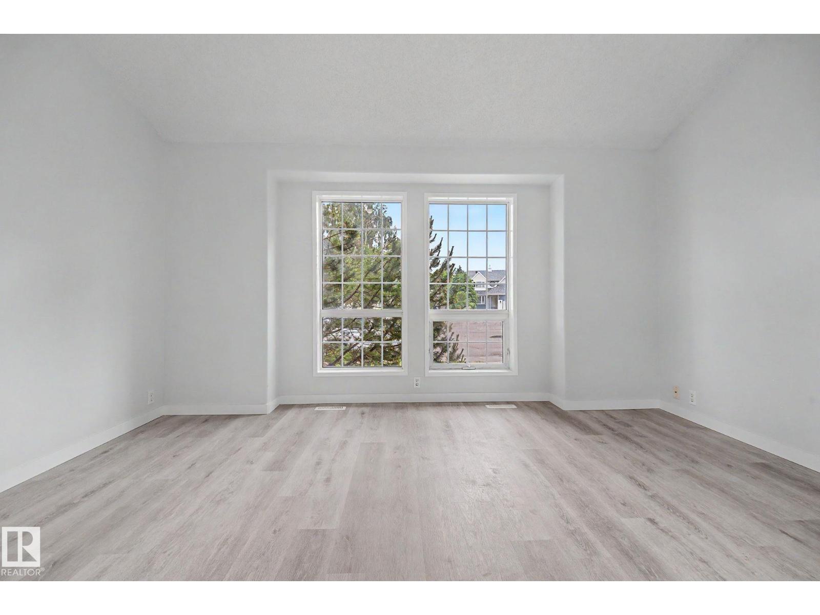 3704 39 AV NW — photo 12