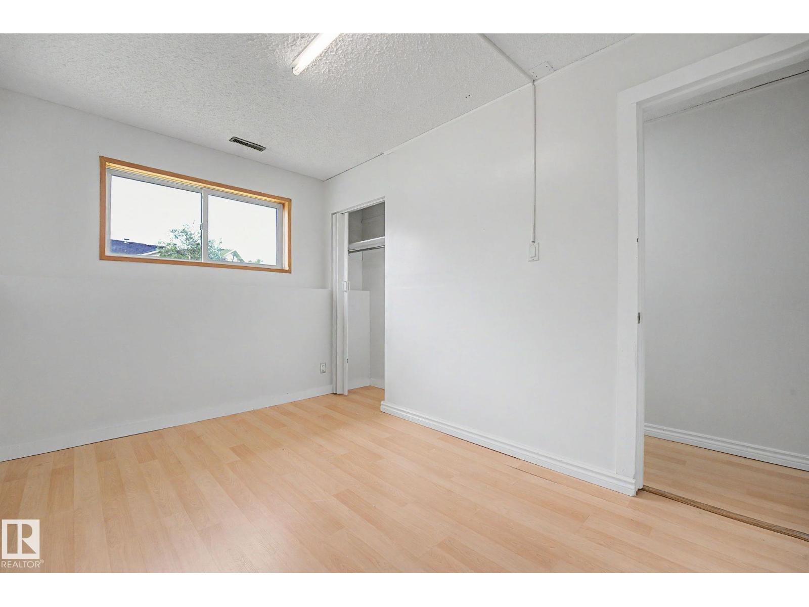 3704 39 AV NW — photo 45