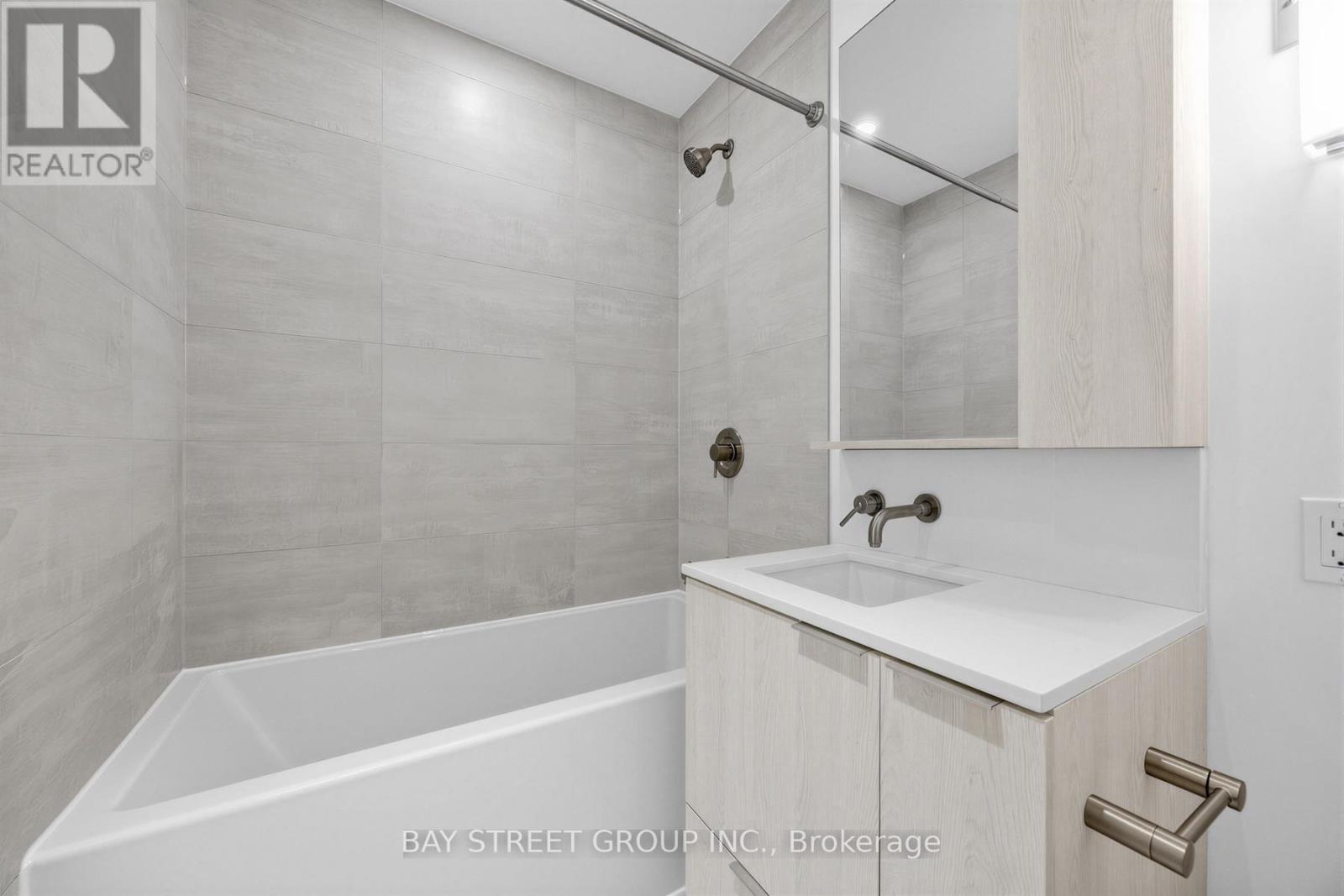 #1602 110 BROADWAY AVENUE - 15