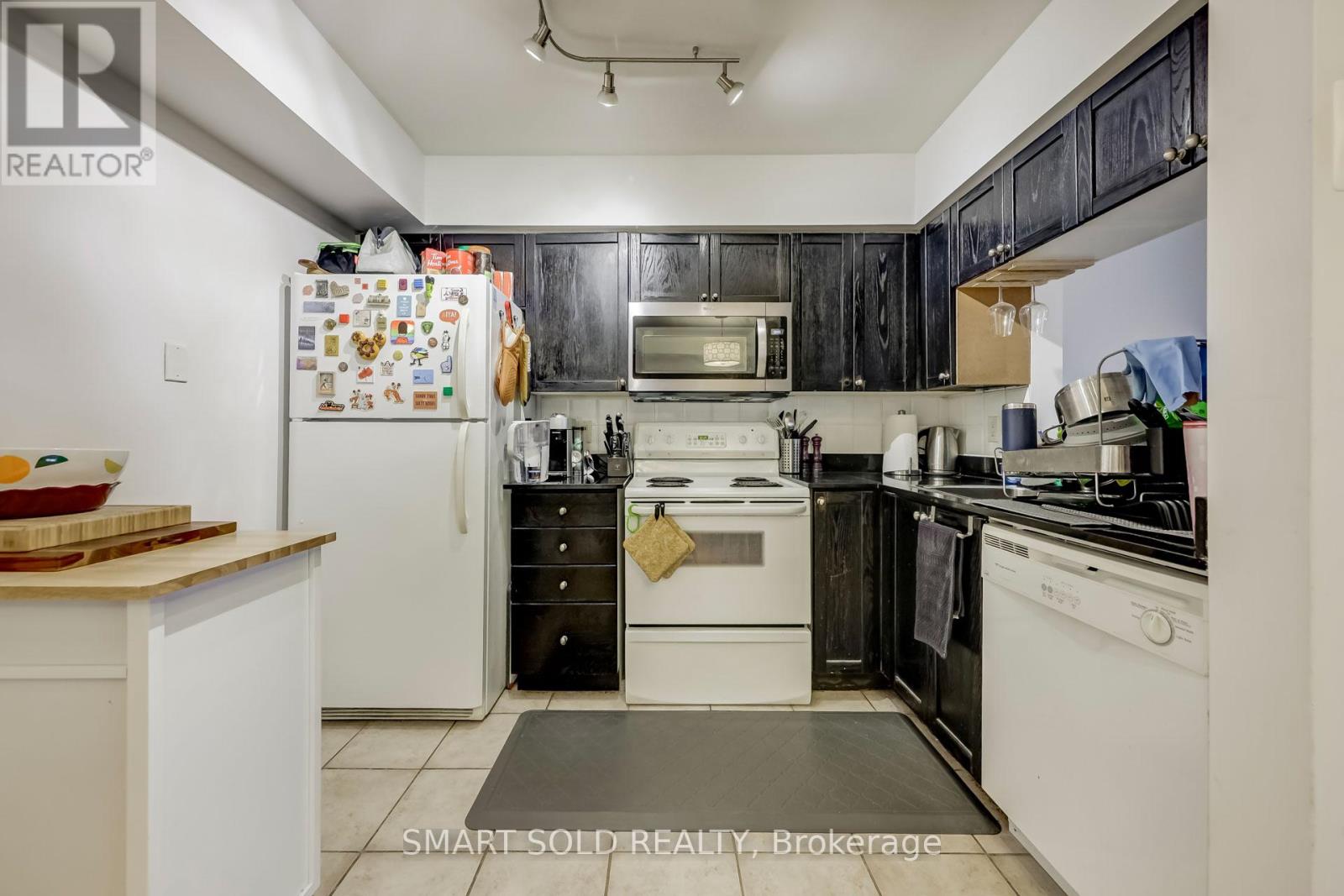 #679 3 EVERSON DRIVE - 18