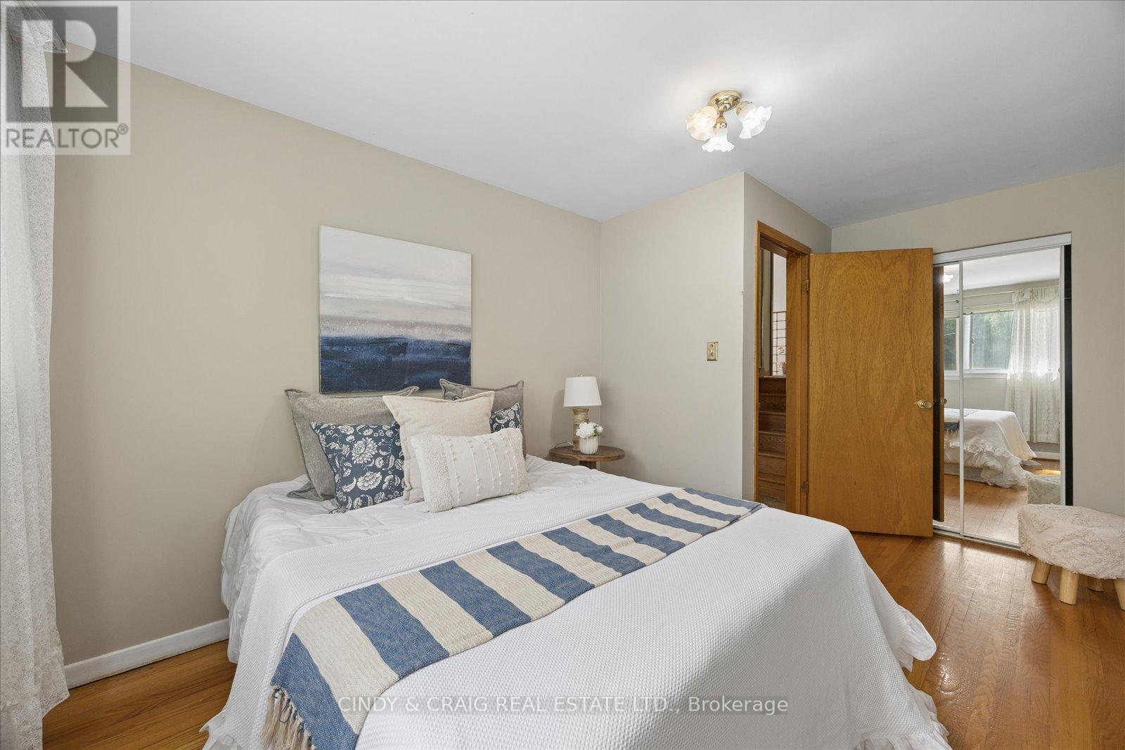 75 LOCHLEVEN DRIVE - 12